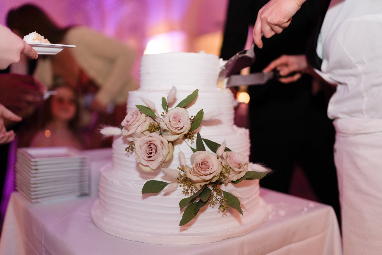 Bolo de Casamento Clássico Elegante